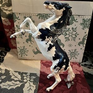 BREYER NEVA 2022 Website Exclusive Classic Decorator Christmas Horse:SOLD OUT!